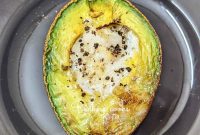 Crispy Air Fryer Avocado Eggs: Quick Breakfast Recipe