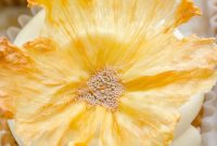 Crispy Dried Pineapple Flowers: Step-by-Step Guide