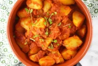 Tomato and Marjoram Roasted Potatoes — Italian Side Dish
