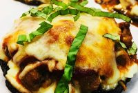 Portobello Mushrooms Stuffed with Classic Lasagna Filling