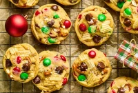 Santa’s Trash Cookies: Festive No-Bake Candy Cookie Recipe