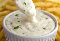 Creamy Homemade Garlic Aioli Recipe for Dipping and Sandwiches