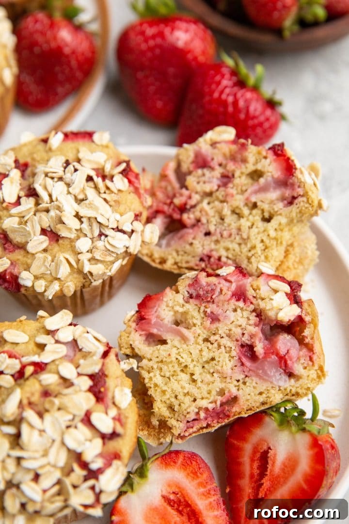 31 Simple Breakfast Meal Prep Ideas for Busy Mornings 18 Strawberry Oatmeal Muffins