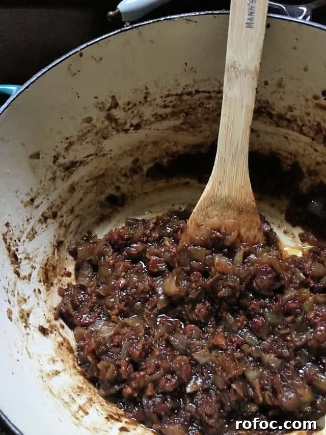 Savory Bacon Jam Recipe: Sweet & Smoky Spread for Toasts 6 Finished bacon jam
