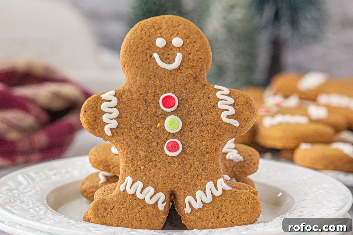 Gingerbread Cutout Cookies: Classic Spiced Cookie Recipe for Decorating 2 img 124948 1