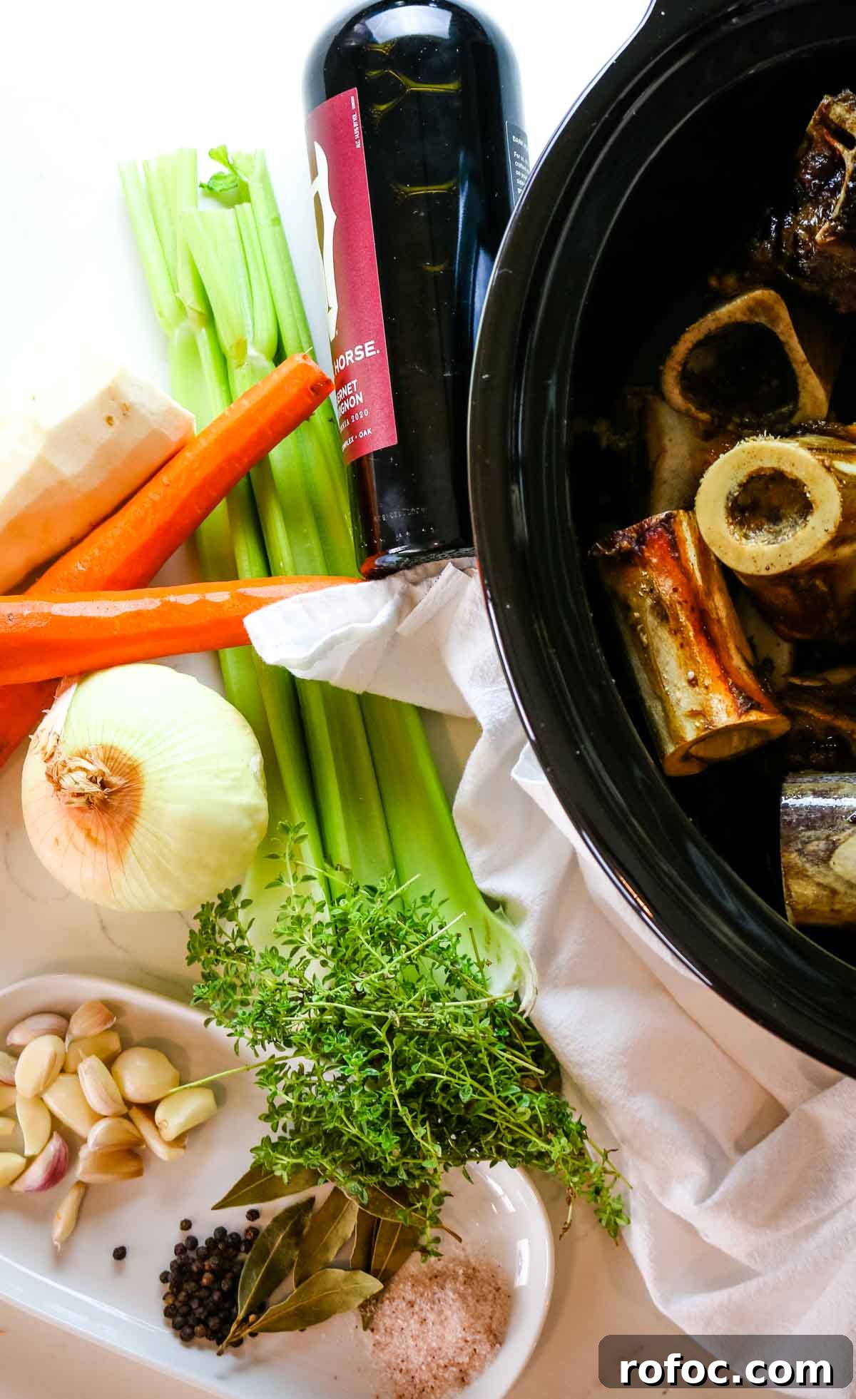 Rich Homemade Beef Bone Broth Recipe for Deep Flavor and Nutrition 6 ingredients for beef bone broth