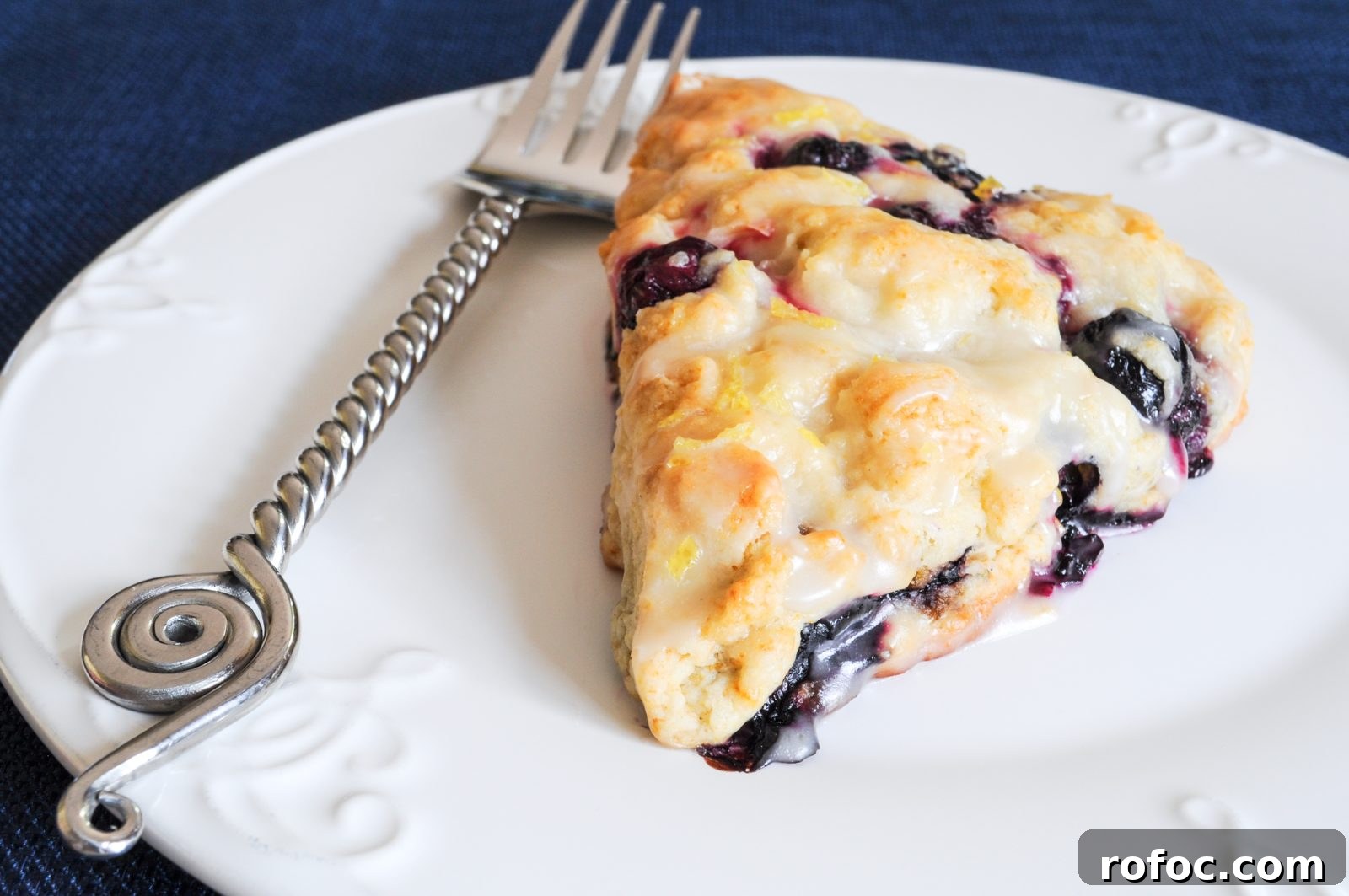 Blueberry Scones with Lemon Glaze Blueberry Scones with Lemon Glaze