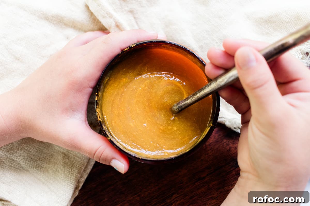 DIY Gel Sea Moss Face Mask Recipe for Glowing Skin 8 Stirring in the honey.