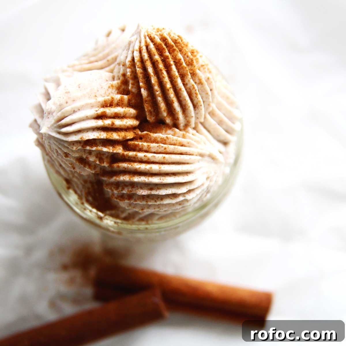 Cinnamon-Spiced Whipped Cream with Cream Cheese Stabilizer 2 Sweet & Spicy Cinnamon Whipped Cream