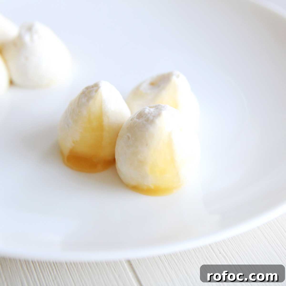Cinnamon-Spiced Whipped Cream with Cream Cheese Stabilizer 9 Lemon Whipped Cream