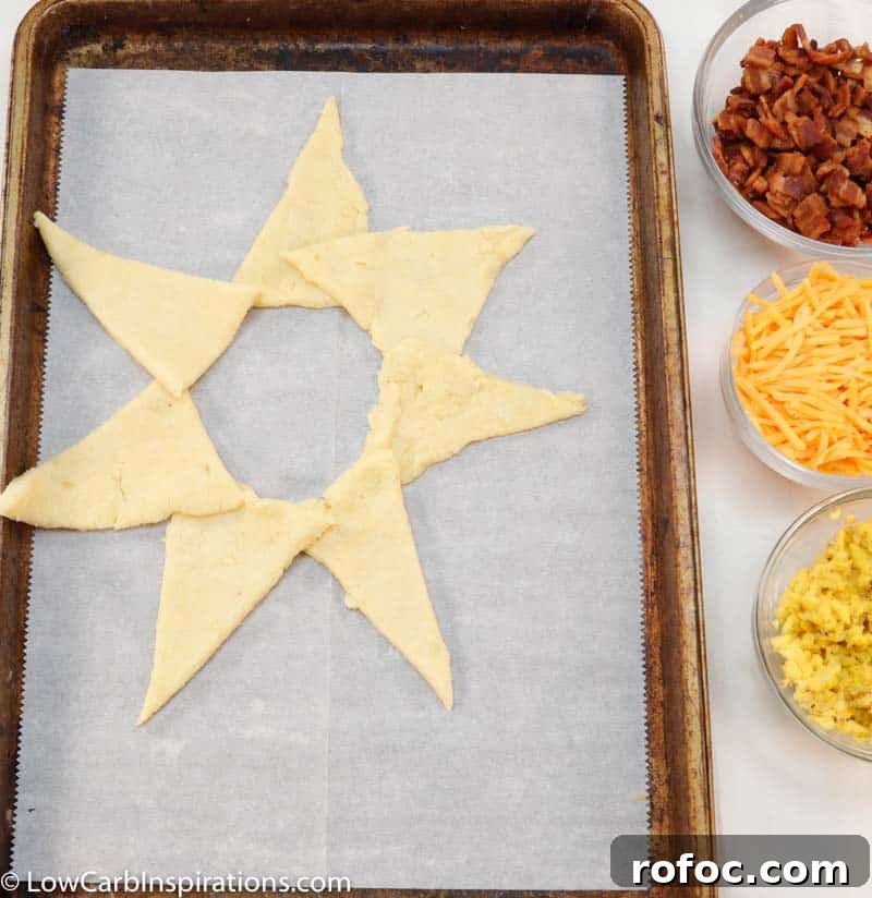 Keto Bacon, Egg & Cheese Breakfast Wreath Recipe 9 Keto Bacon, Egg and Cheese Breakfast Wreath Recipe