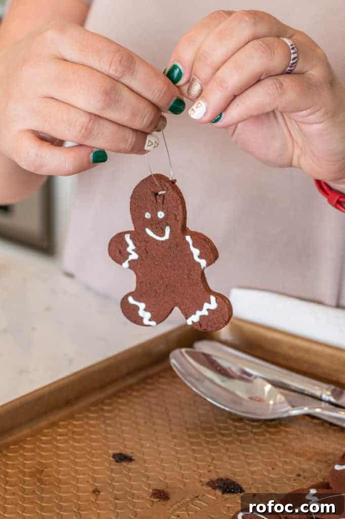 How to Create a Cozy Hygge Christmas Atmosphere 16 DIY gingerbread ornaments