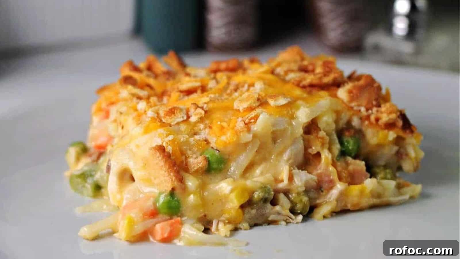 17 Cozy Creamy Chicken Casseroles Your Family Will Devour 2 Chicken and Hashbrown Casserole