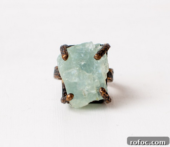 Aquamarine regal ring