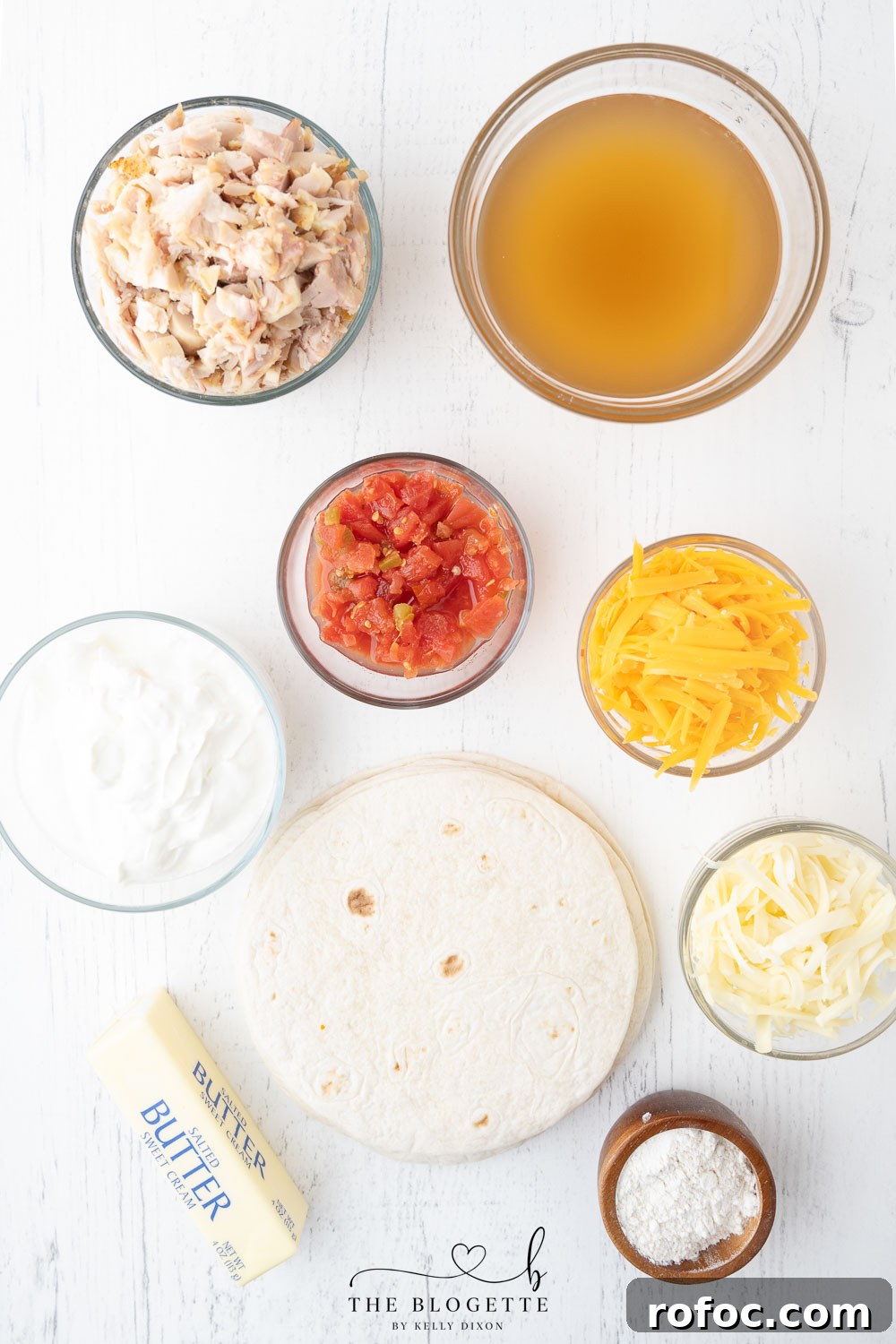 Creamy White Chicken Enchiladas with Tangy Salsa Verde 4 Ingredients