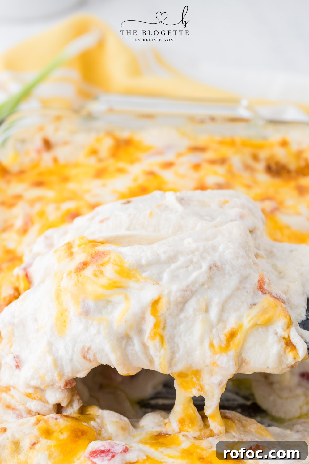 Creamy White Chicken Enchiladas with Tangy Salsa Verde 7 Creamy White Chicken Enchiladas made with flour tortillas, shredded chicken, cheese, sour cream, and more!