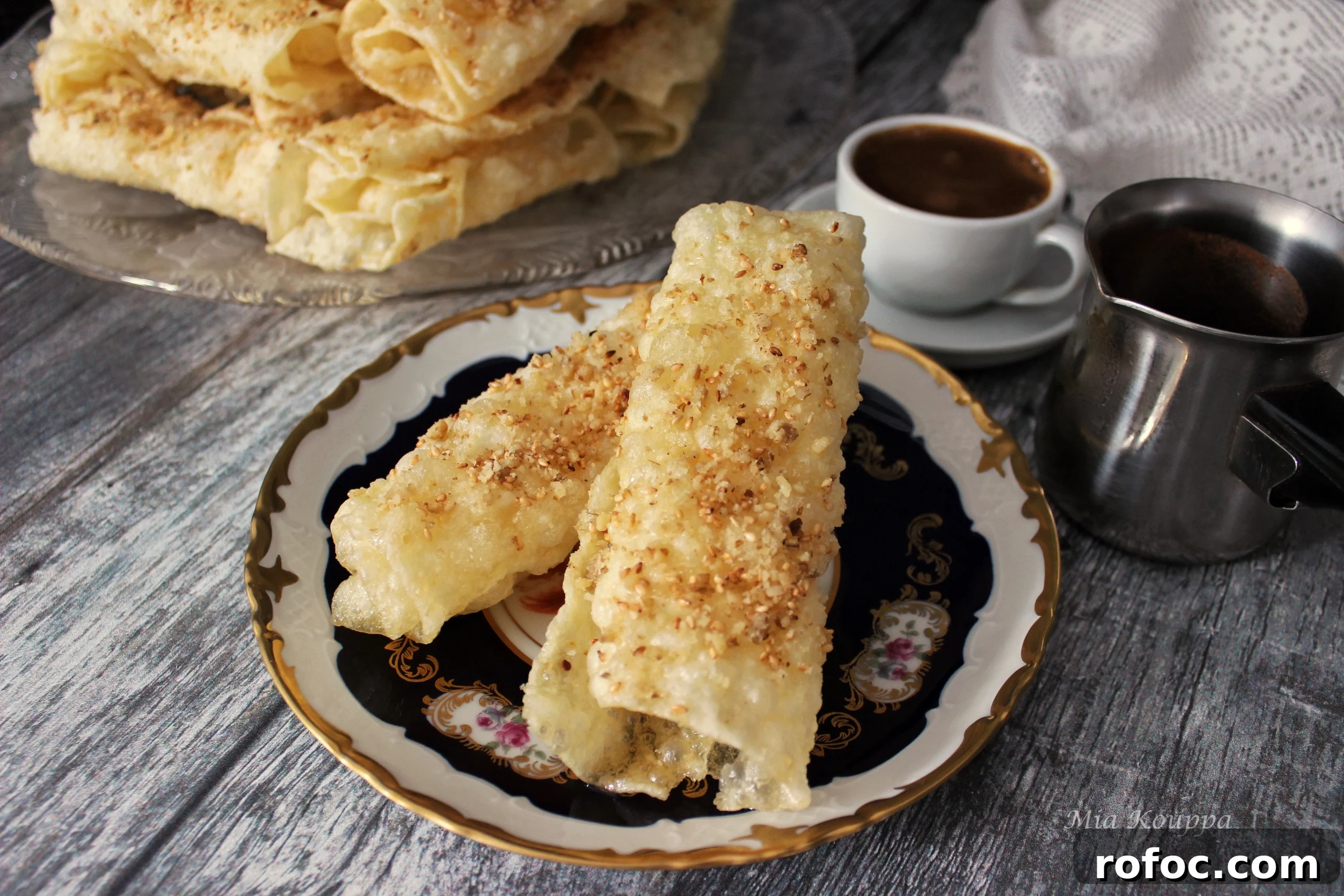 Greek Diples Dessert: Crispy Honey-Fried Pastry from Greece 15 Diples (Δίπλες)