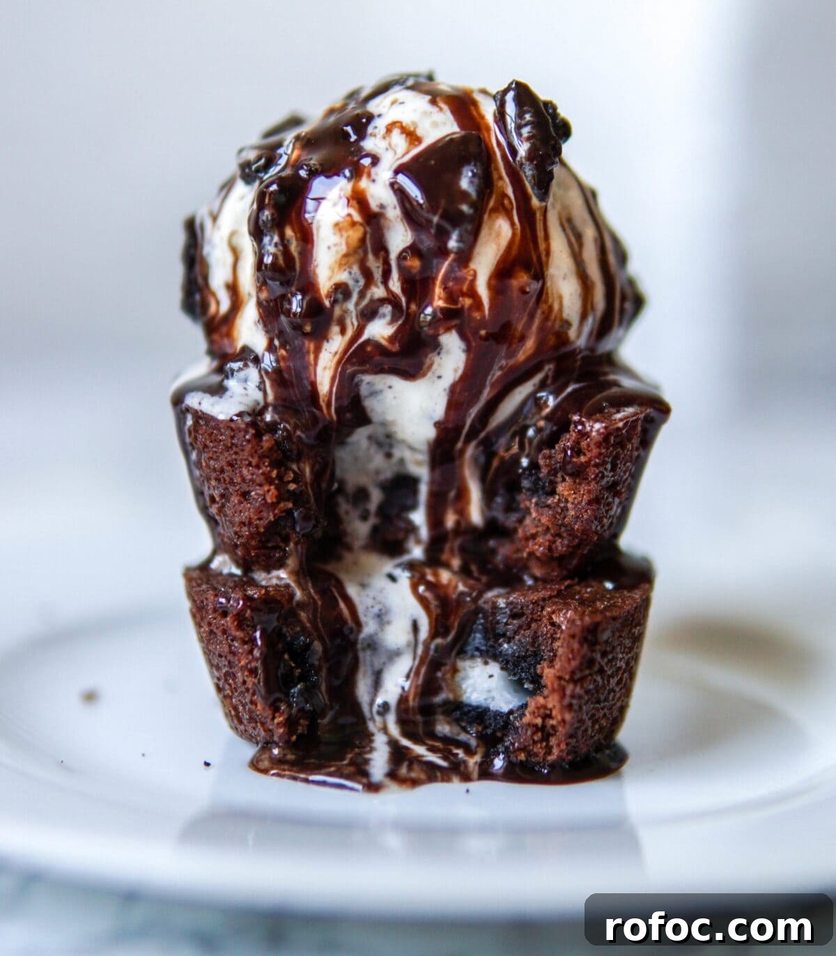 Oreo-Stuffed Brownie Cups Recipe — Gooey Chocolate Treats 7 img 4 6