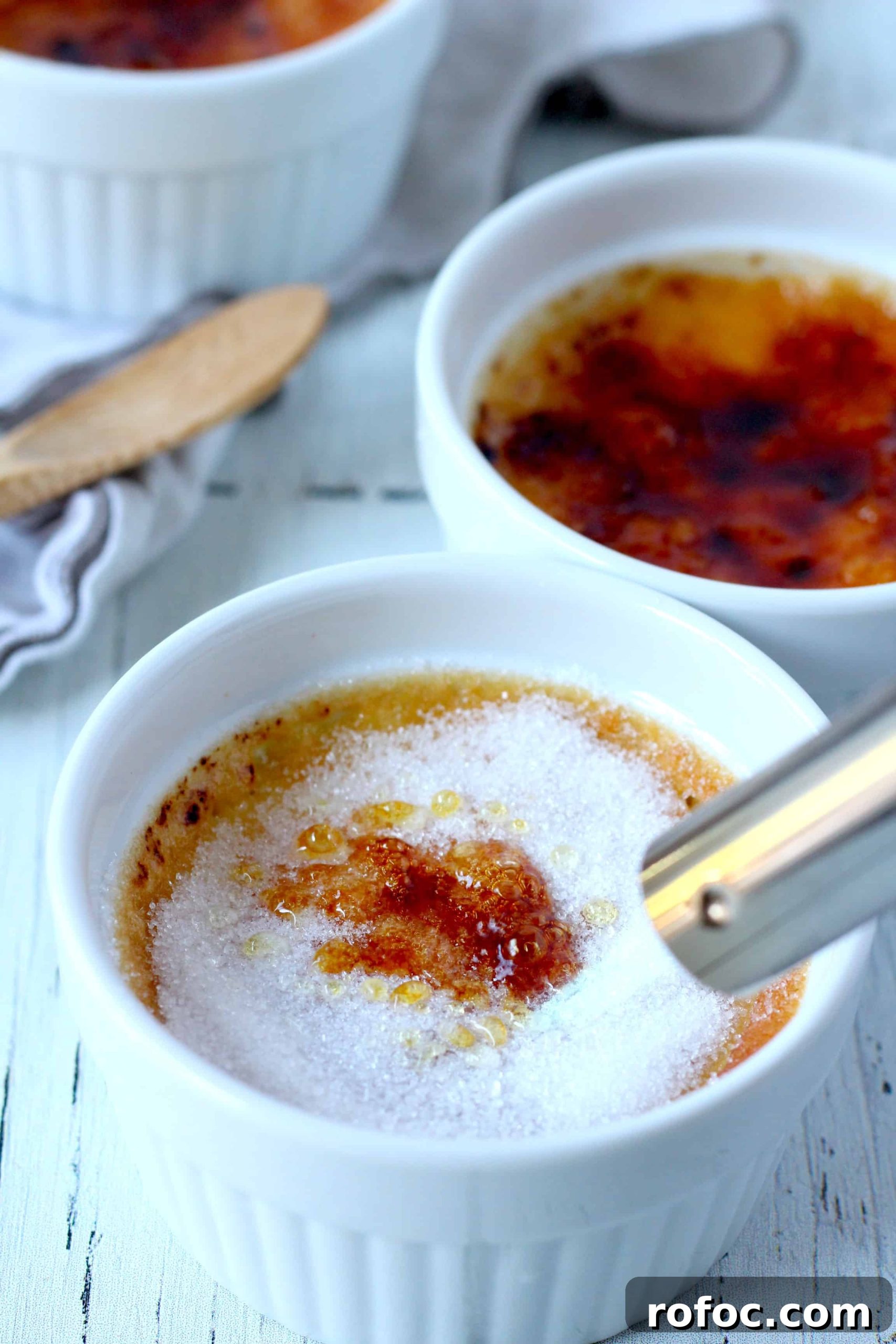 Crème Brûlée Recipe: Classic French Custard with Caramelized Top 6 Crème Brûlée with burnt top