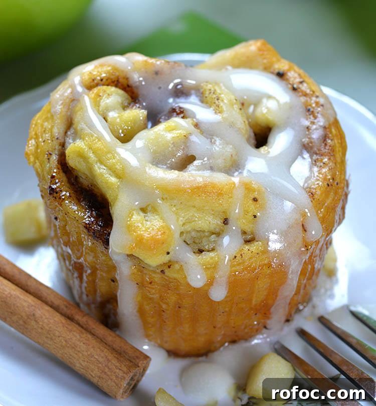 Apple Cinnamon Roll Cupcakes Recipe with Caramel Frosting 6 img 5970 5