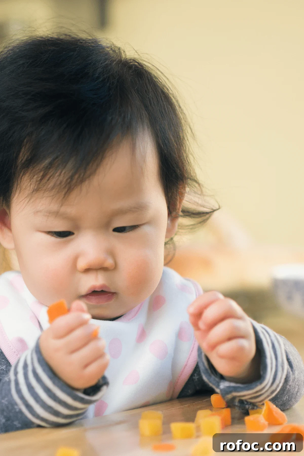 Top Vegetables for Babies 6–12 Months: 10 Nutritious Picks 2 baby eating chopped veggies