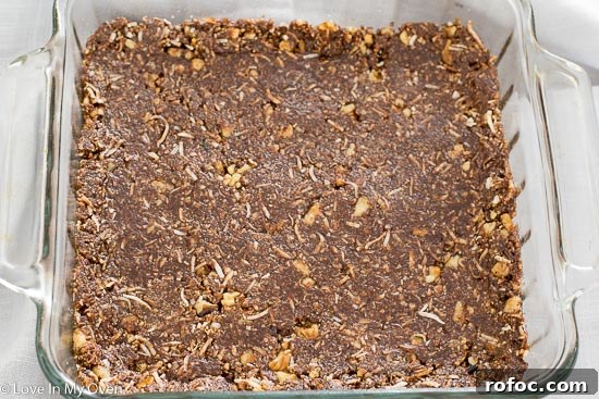 Mint Nanaimo Bars Recipe: Cool No-Bake Layered Chocolate Squares 8 img 6398 7