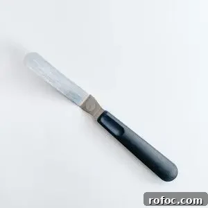 9 inch angled icing spatula