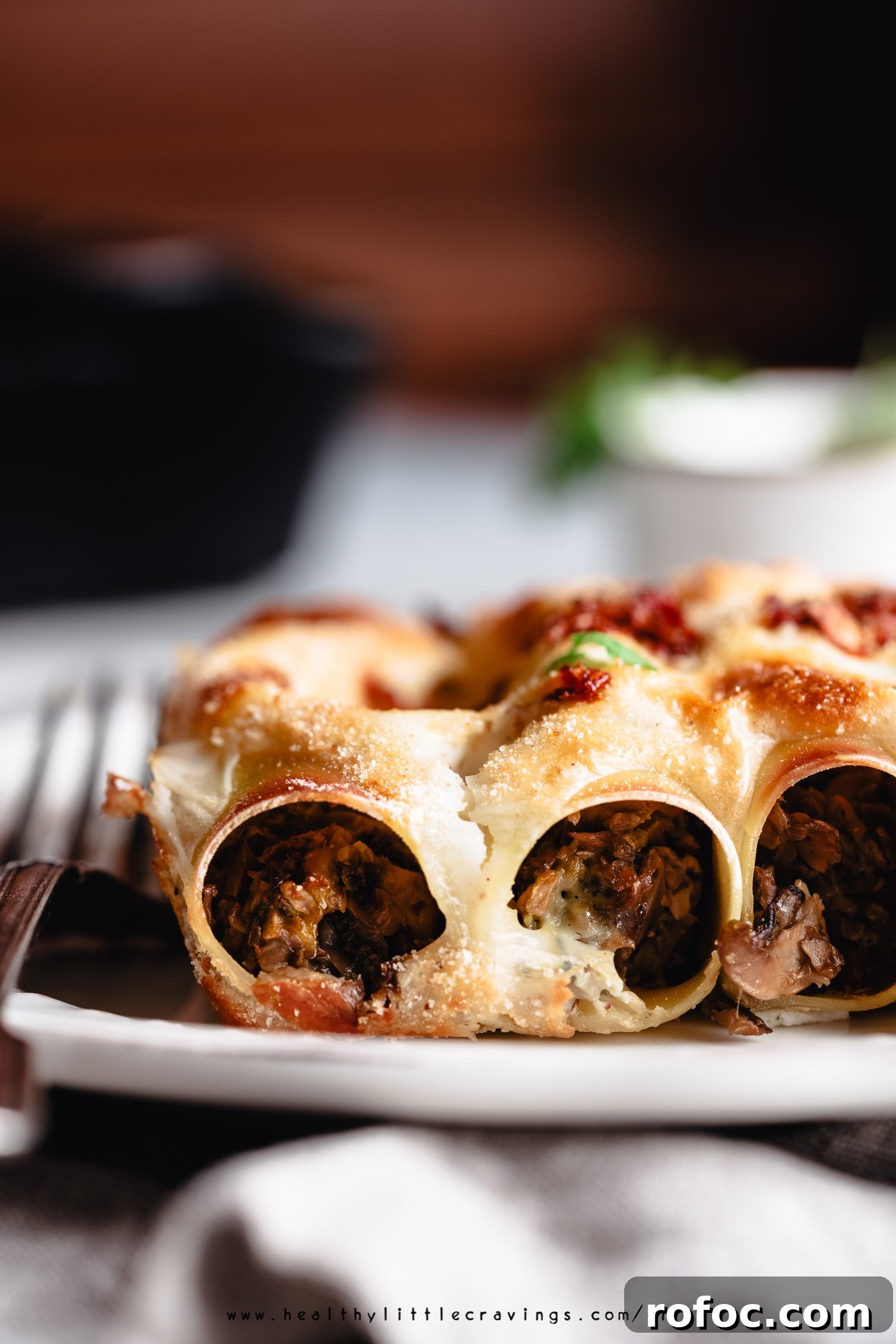Saffron and Mushroom Cannelloni — Vegetarian Recipe 6 Cannelloni ripieni fotografia macro