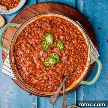 Baked beans with ground beef.