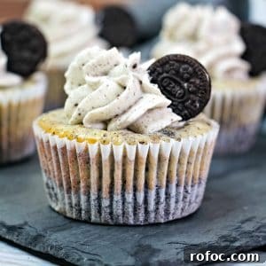 Mini Oreo Cheesecakes: Bite-Sized Dessert Recipe for Parties 8 img 90578 7