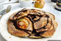Weekend Brunch: Organic Apple Pancakes
