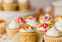 Mini Vanilla Cupcakes: Tender Bite-Sized Recipe