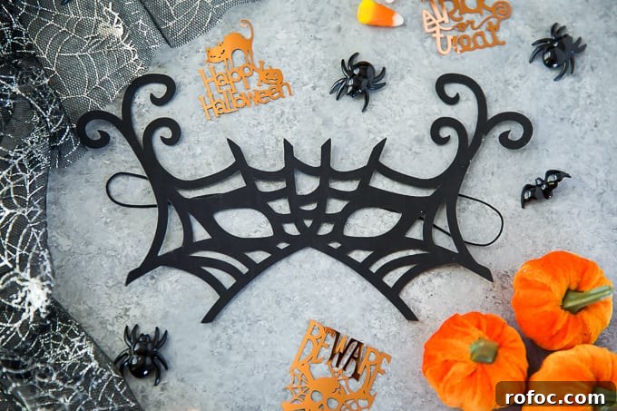 DIY Halloween Treat Bags Kids Will Love 6 how to make a spiderweb Halloween mask