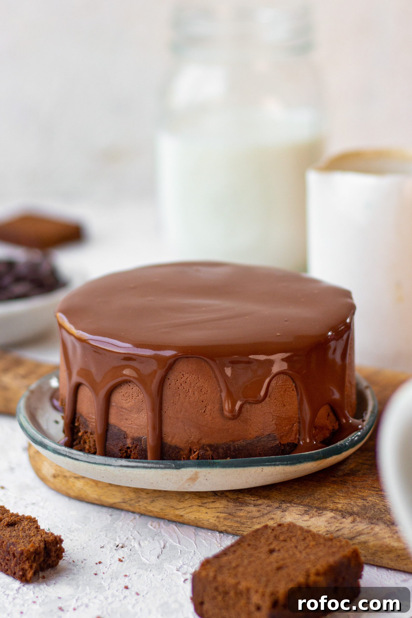 Small serve chocolate mousse cake